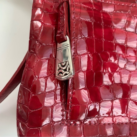 PRELOVED BRIGHTON RED CROC PURSE ADJUSTABLE STRAP - Picture 3 of 6